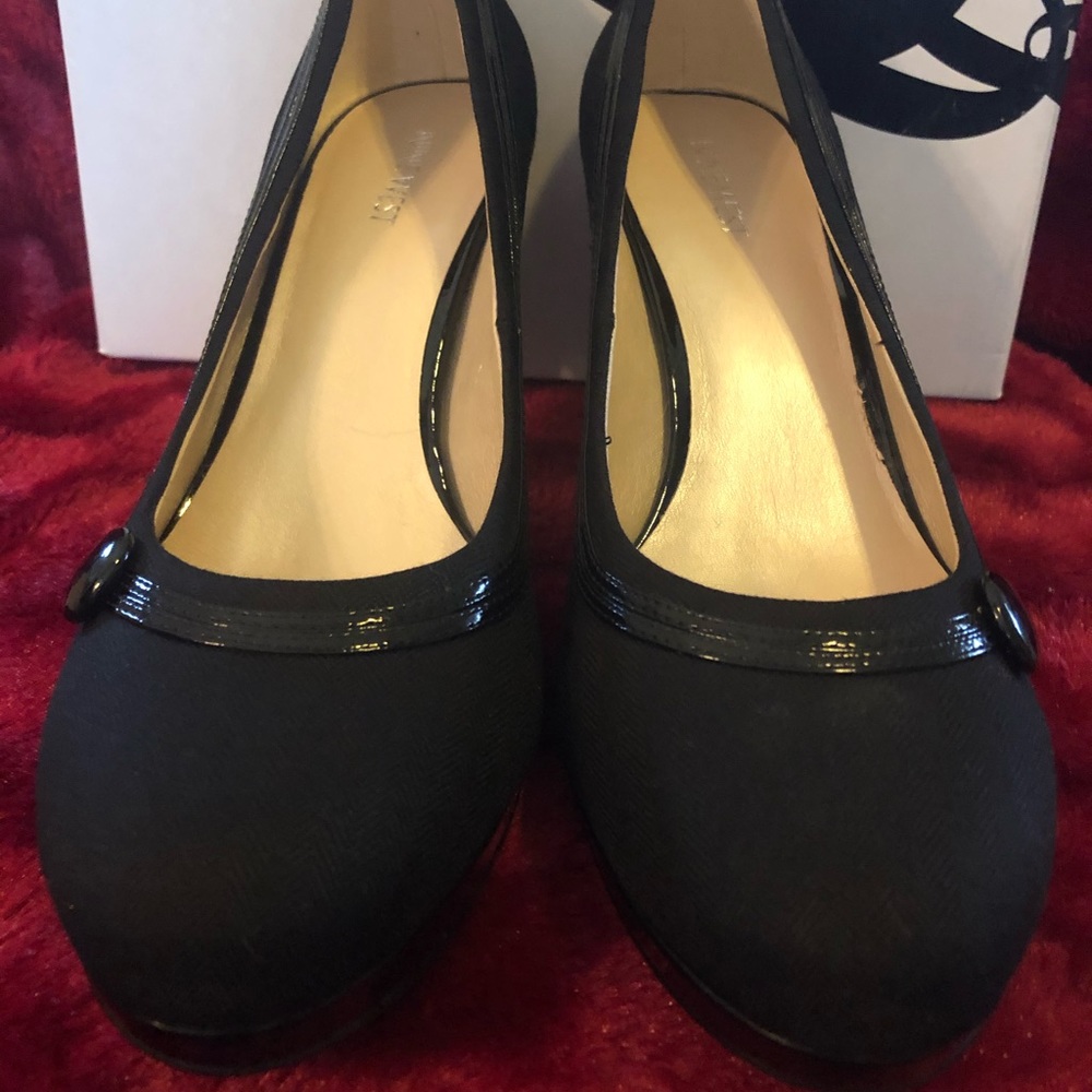 Nine West black heels